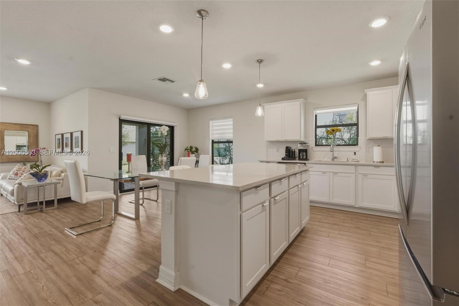3141 Poinciana St, Lauderdale Lakes FL 33311