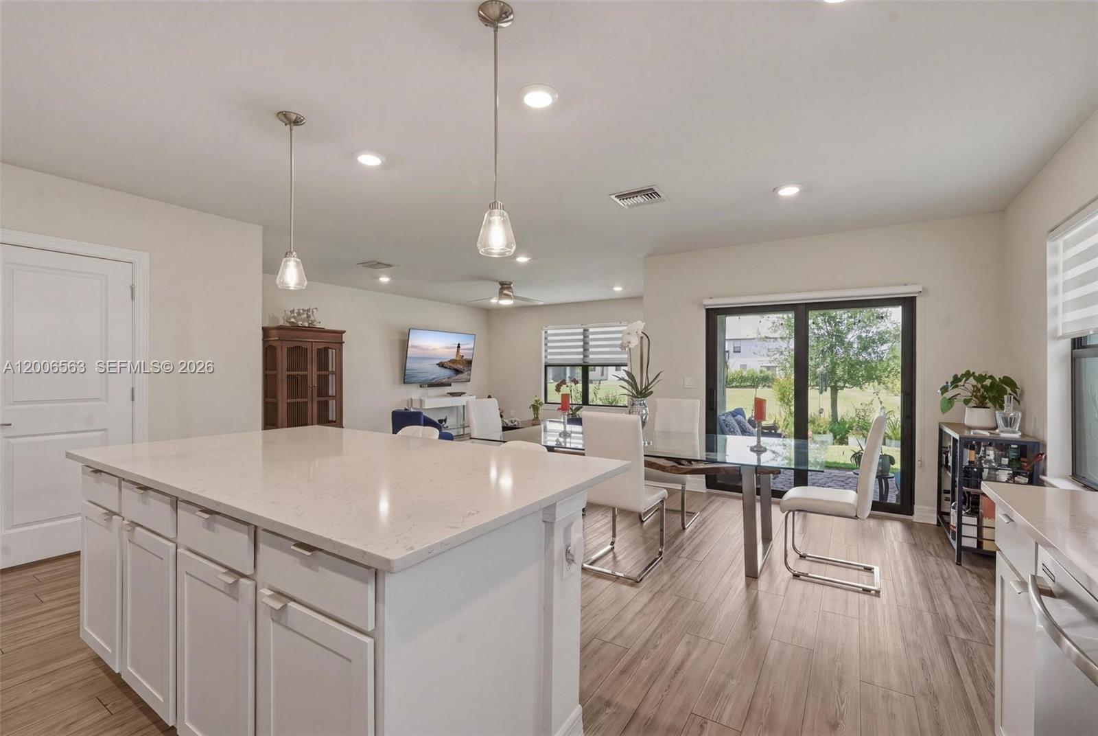 3141 Poinciana St, Lauderdale Lakes FL 33311