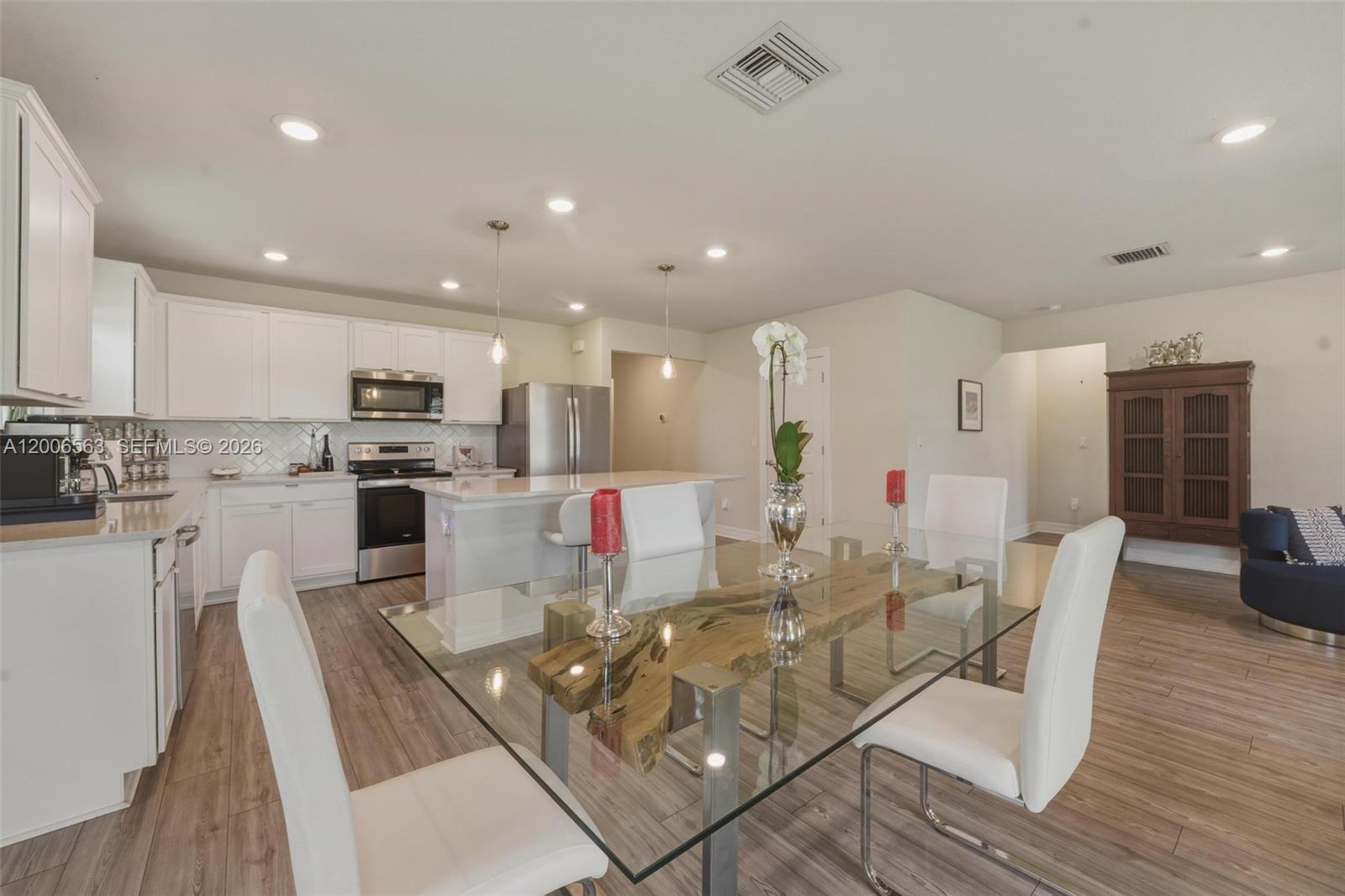 3141 Poinciana St, Lauderdale Lakes FL 33311