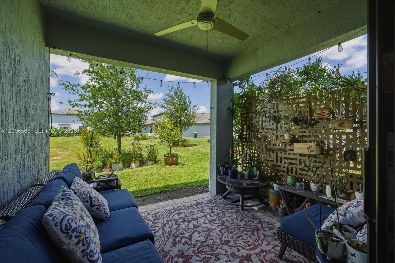 3141 Poinciana St, Lauderdale Lakes FL 33311