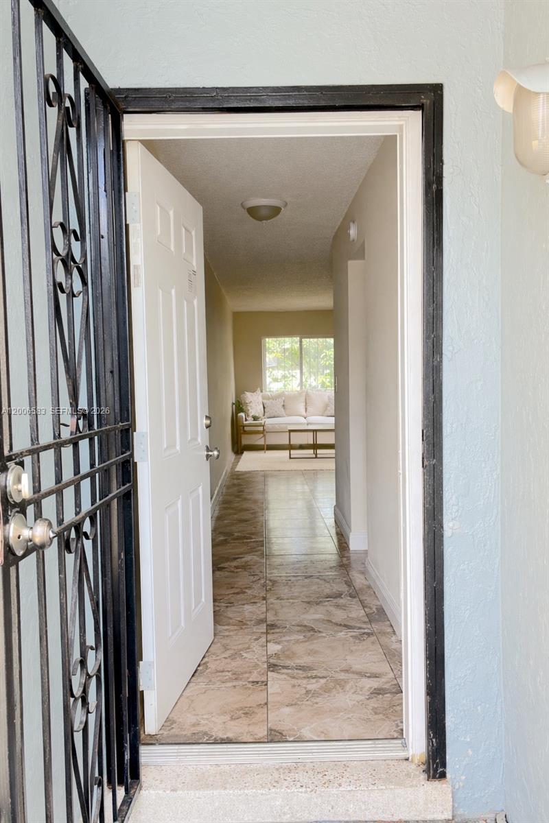 3896 NW 207 St #1, Miami Gardens FL 33055