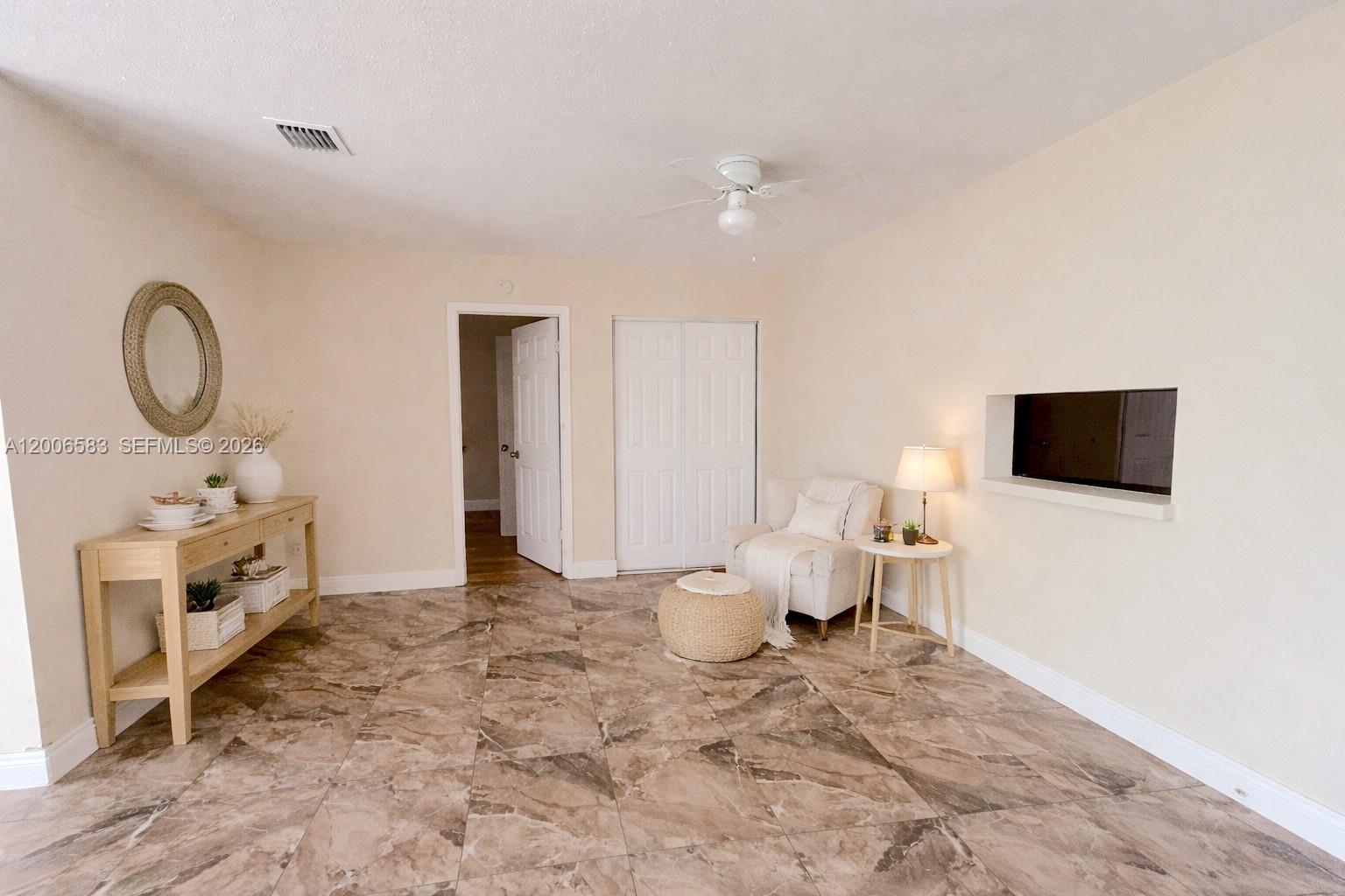 3896 NW 207 St #1, Miami Gardens FL 33055