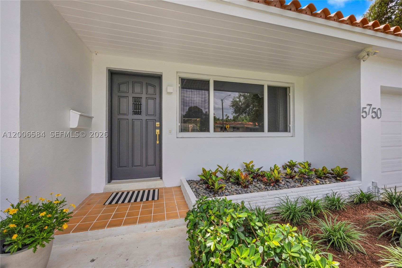 5750 SW 52nd Ter, South Miami FL 33155