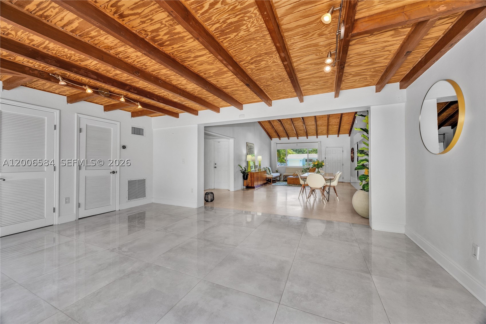 5750 SW 52nd Ter, South Miami FL 33155