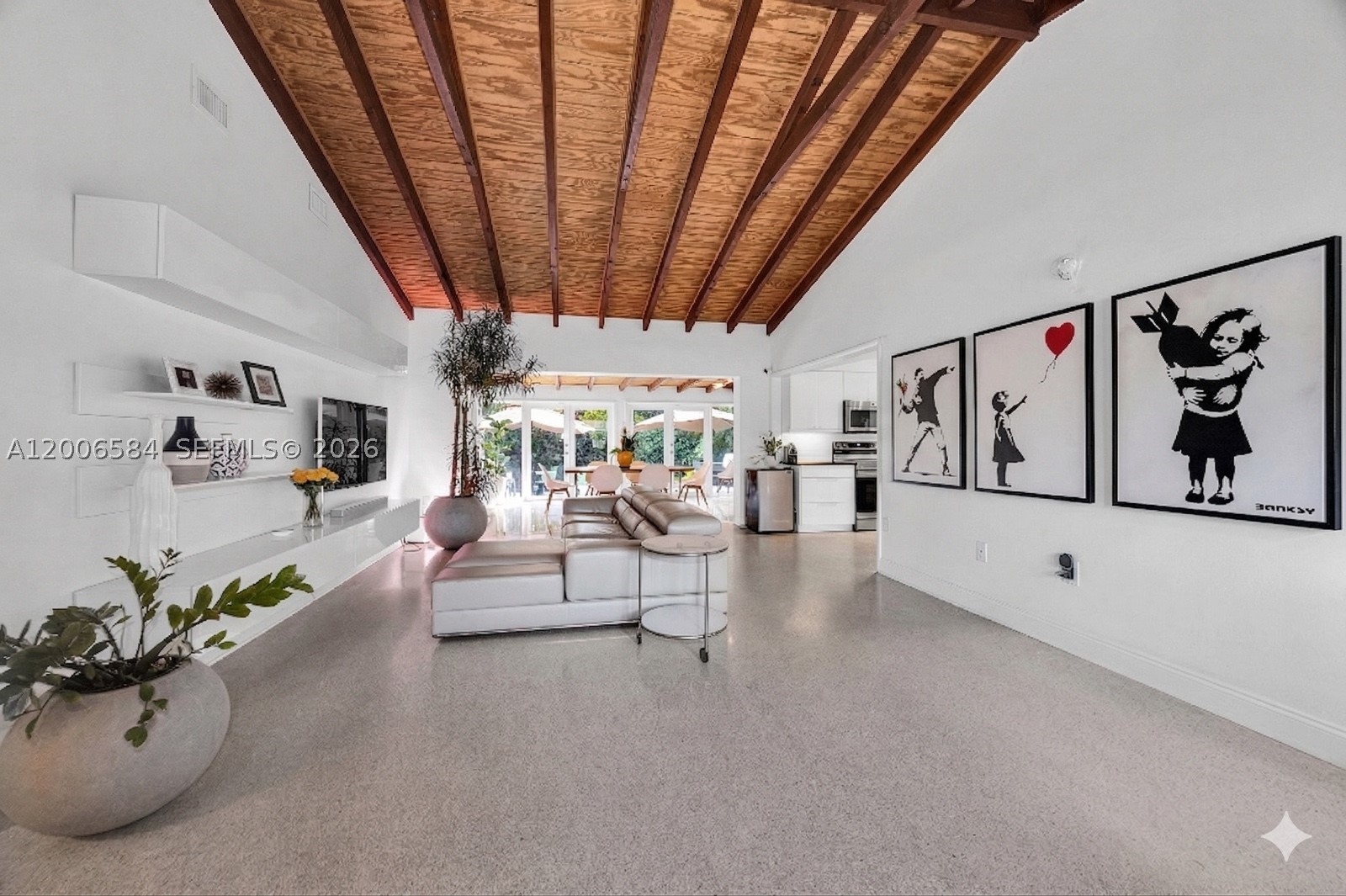 5750 SW 52nd Ter, South Miami FL 33155