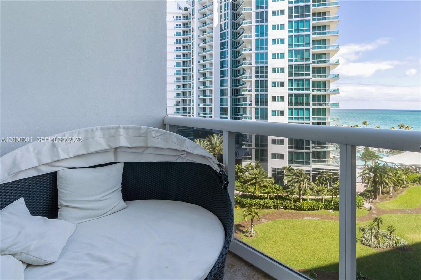 Bal Harbour FL 33154 - A12006601