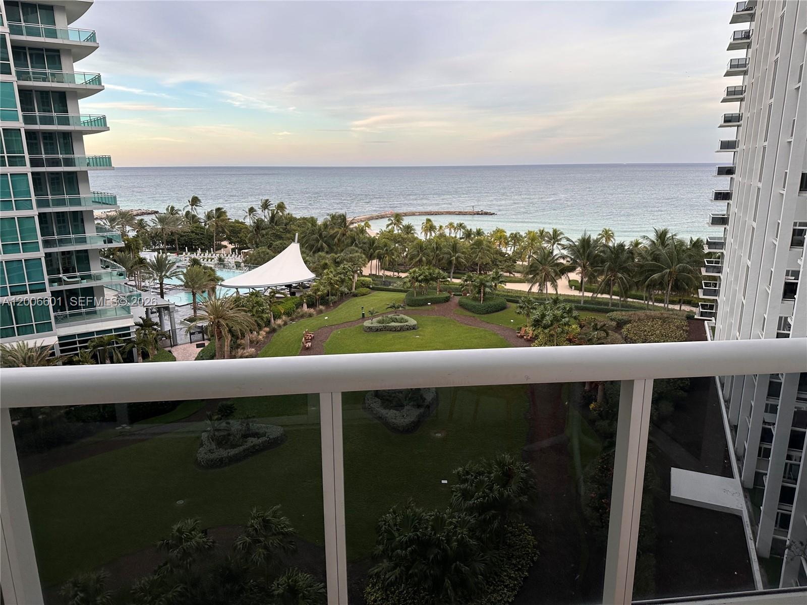 Bal Harbour FL 33154 - A12006601