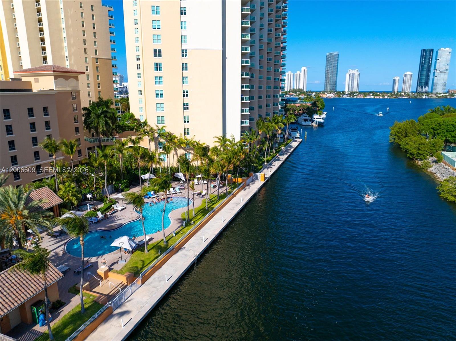 3340 NE 190th St #403, Aventura FL 33180