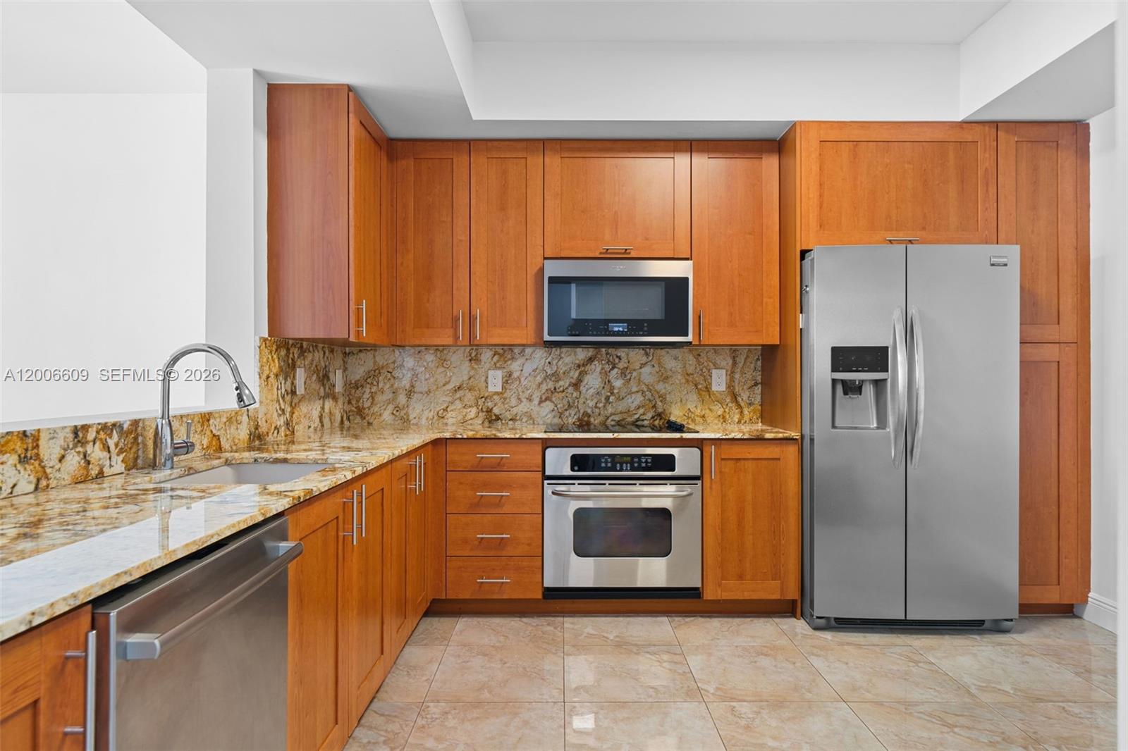 3340 NE 190th St #403, Aventura FL 33180