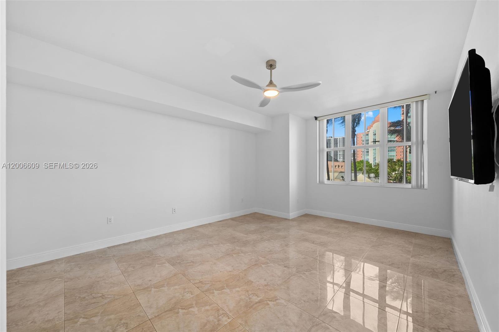 3340 NE 190th St #403, Aventura FL 33180
