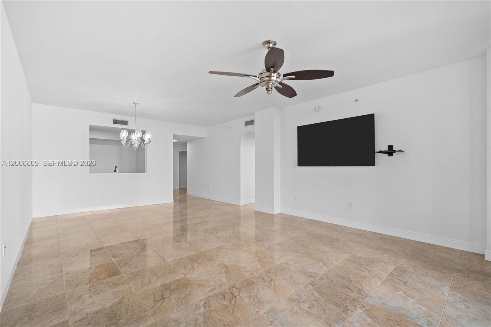 3340 NE 190th St #403, Aventura FL 33180
