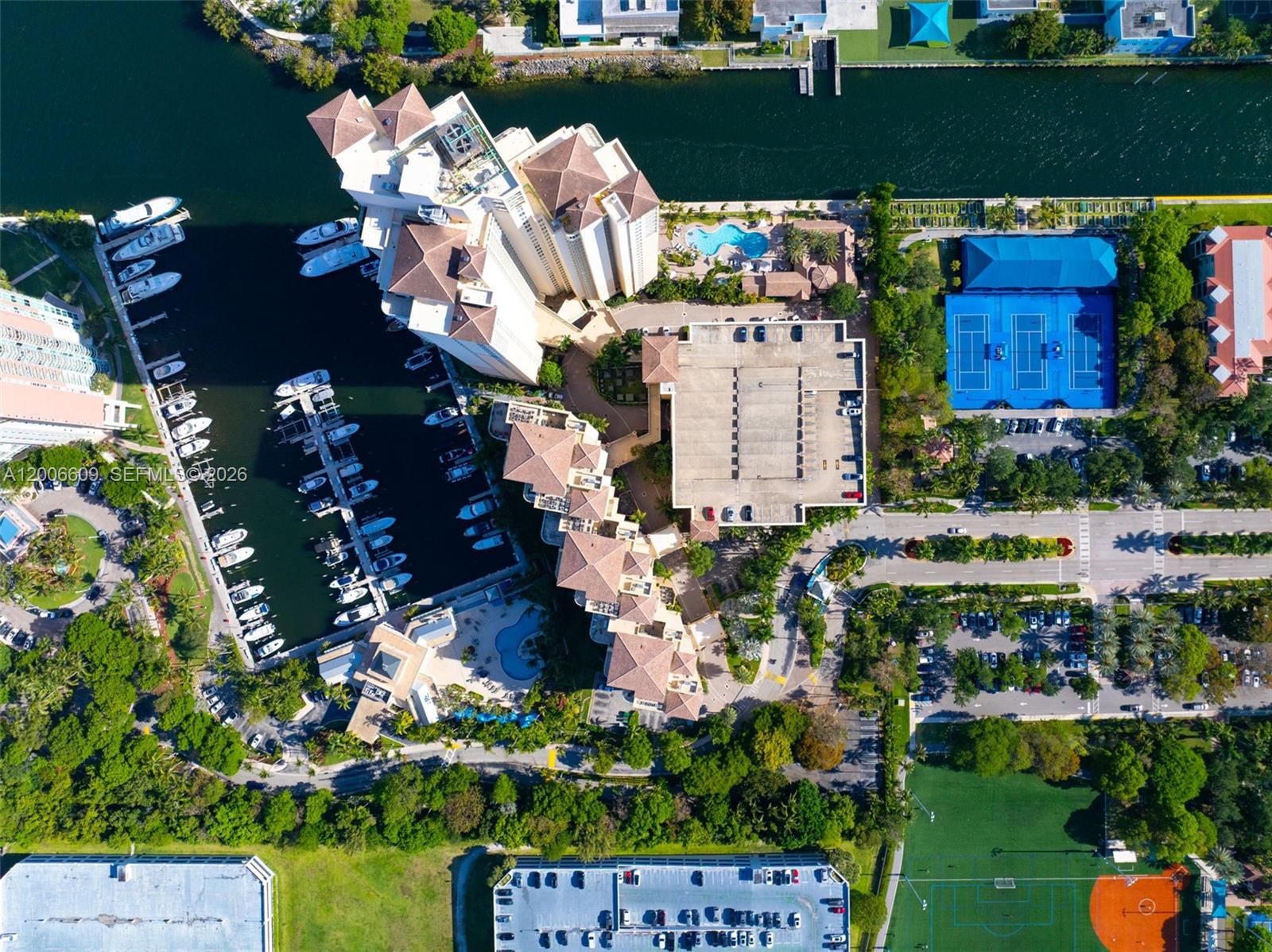 3340 NE 190th St #403, Aventura FL 33180