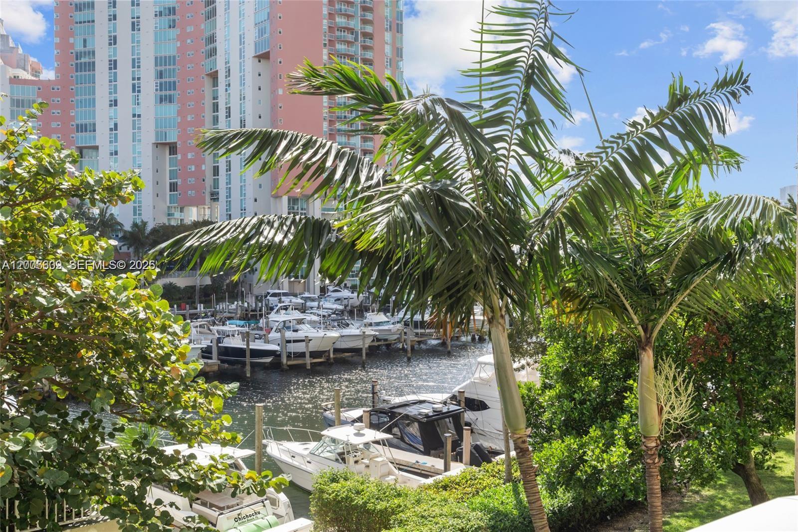 3340 NE 190th St #403, Aventura FL 33180