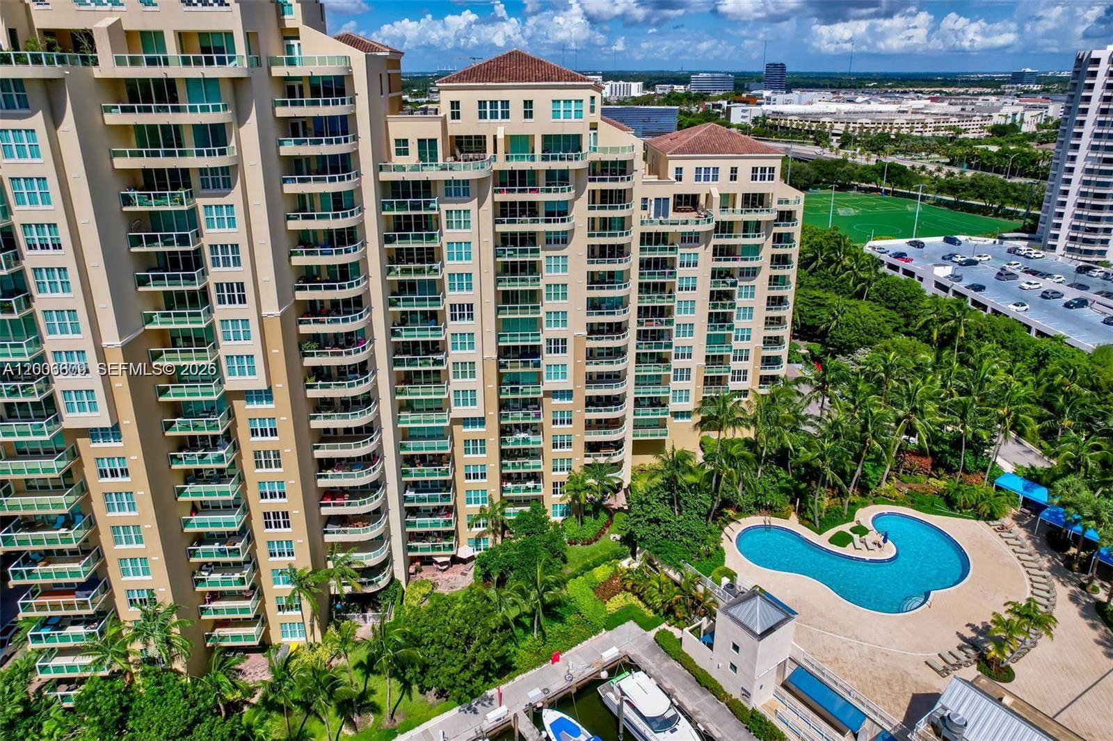 3340 NE 190th St #403, Aventura FL 33180