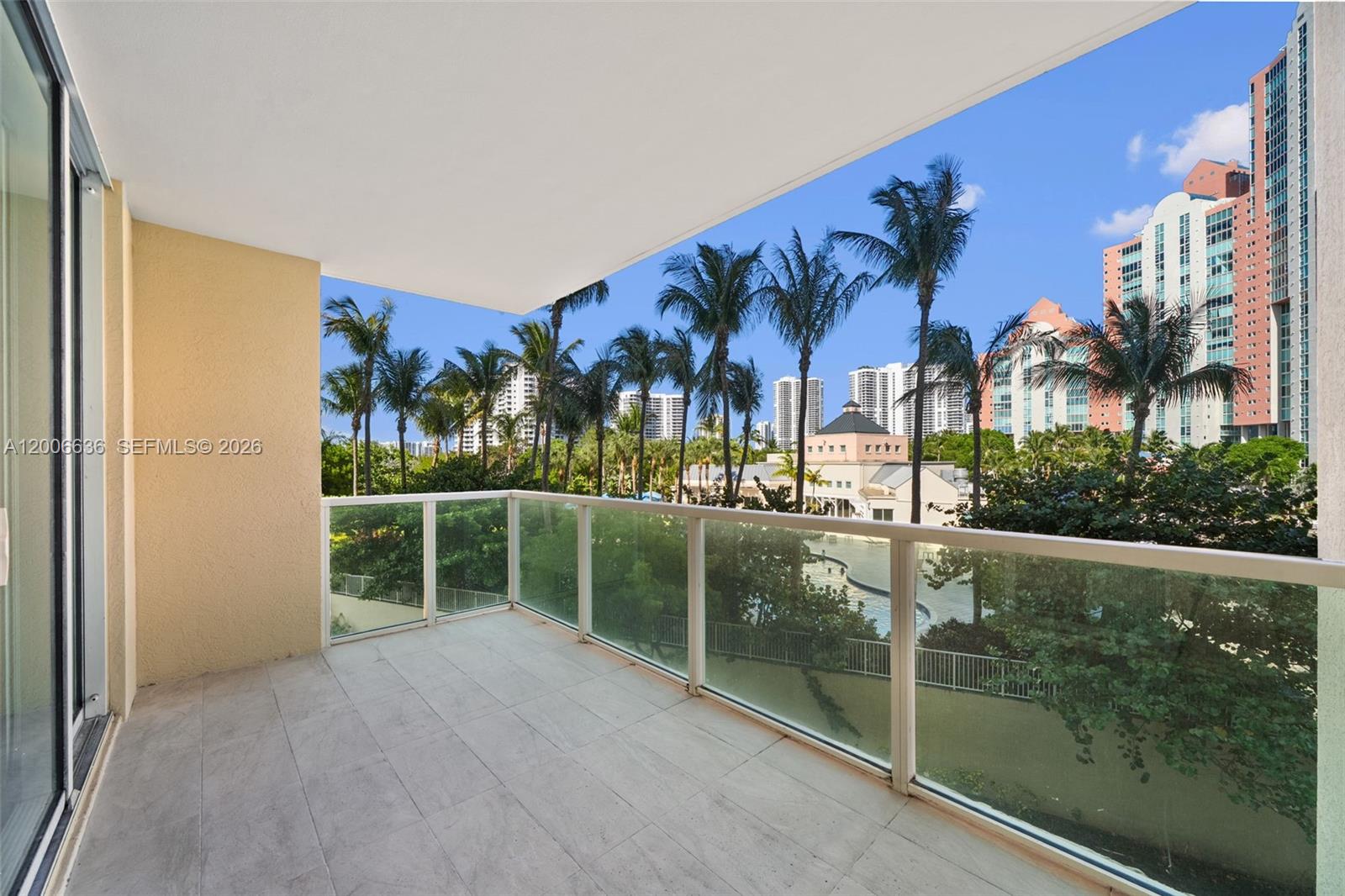3340 NE 190th St #403, Aventura FL 33180