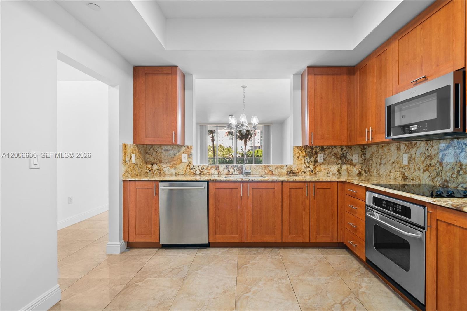 3340 NE 190th St #403, Aventura FL 33180