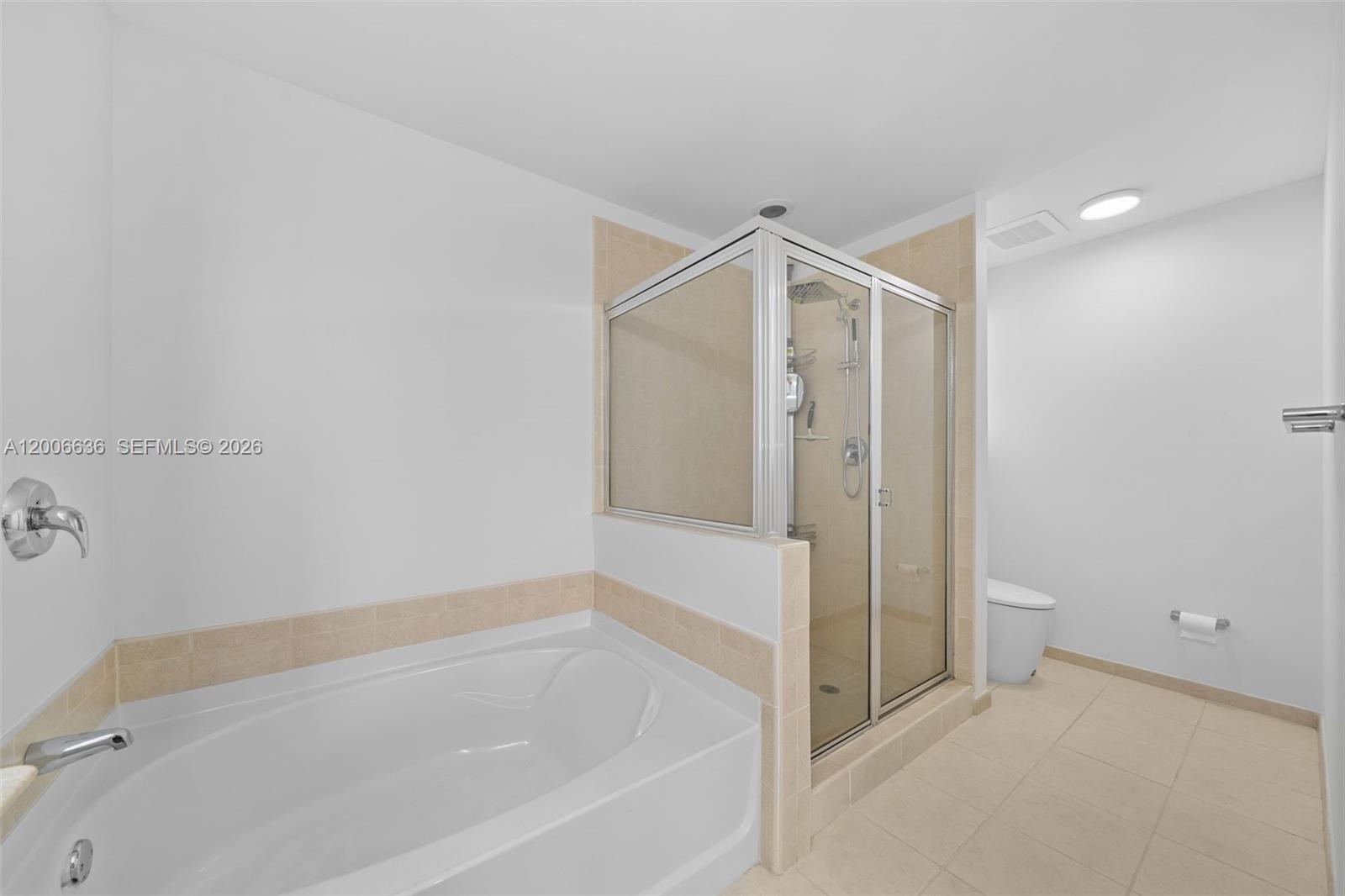 3340 NE 190th St #403, Aventura FL 33180