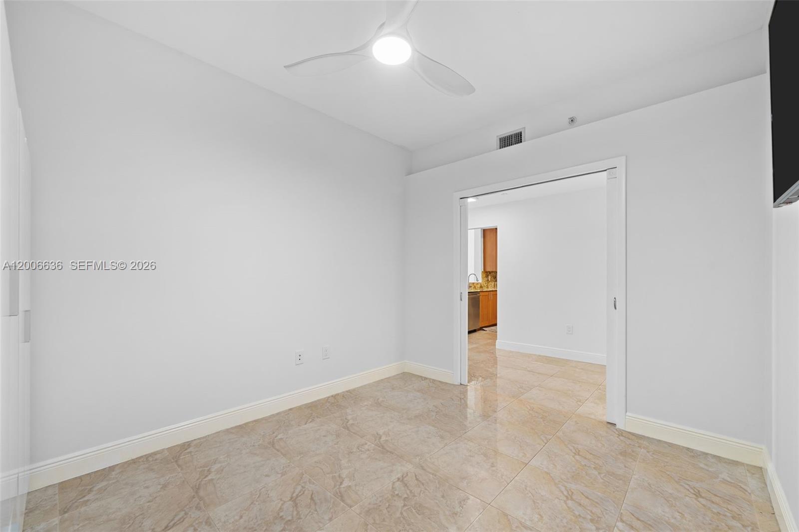 3340 NE 190th St #403, Aventura FL 33180
