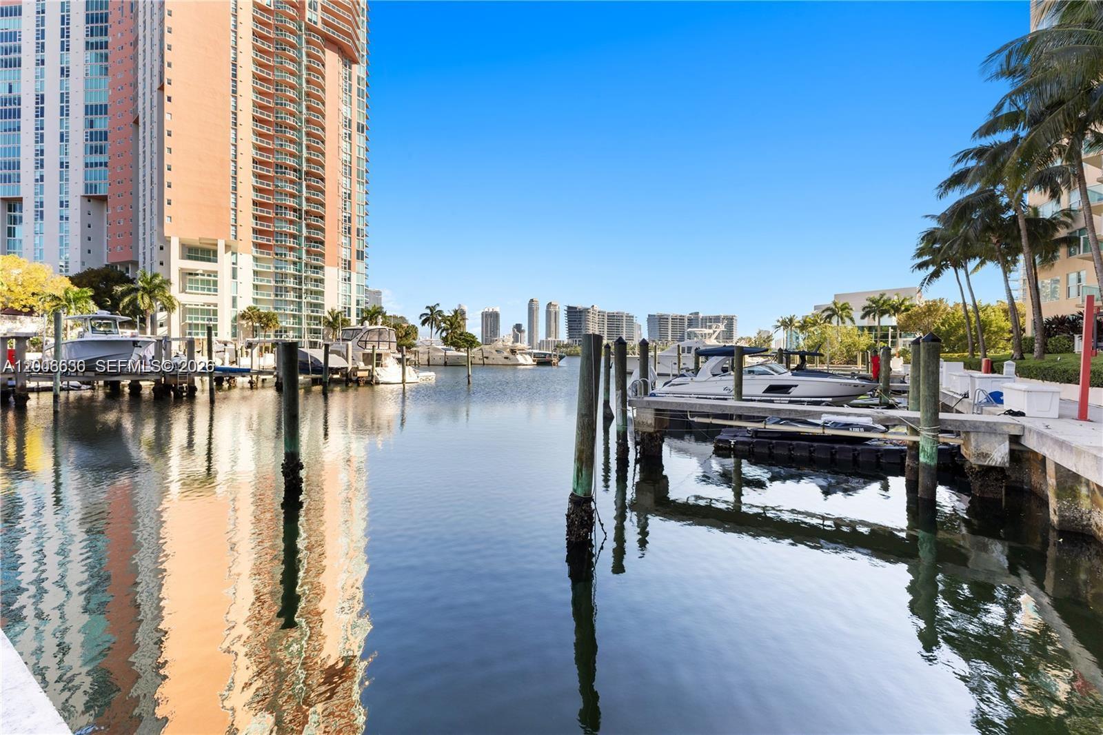 3340 NE 190th St #403, Aventura FL 33180