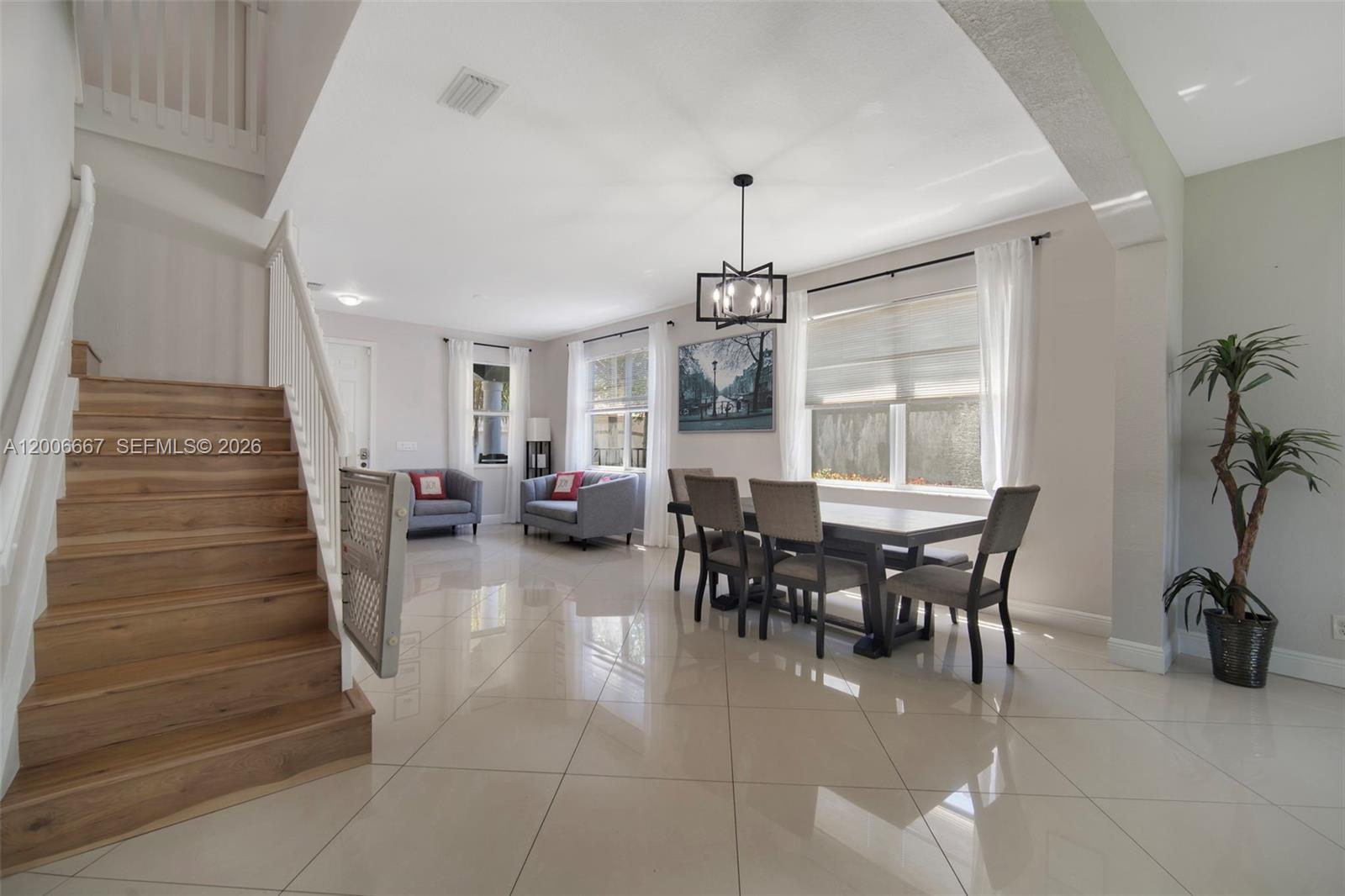 1225 Rosegate Blvd, Riviera Beach FL 33404