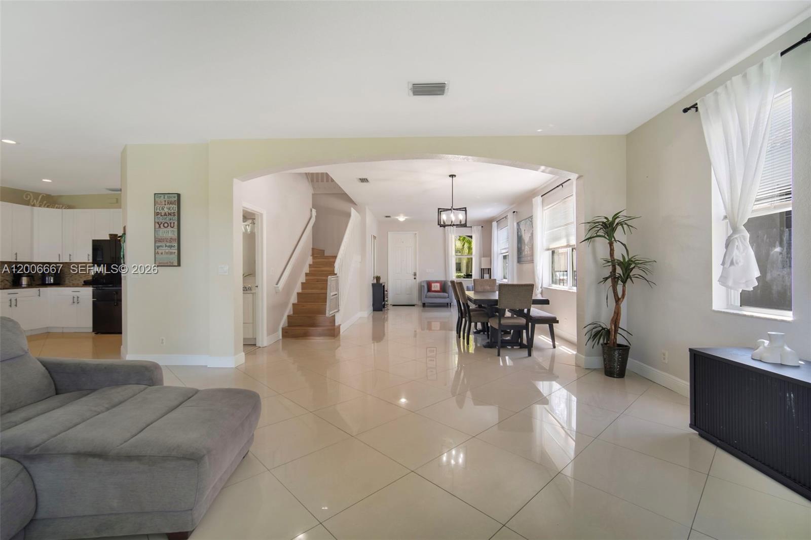1225 Rosegate Blvd, Riviera Beach FL 33404
