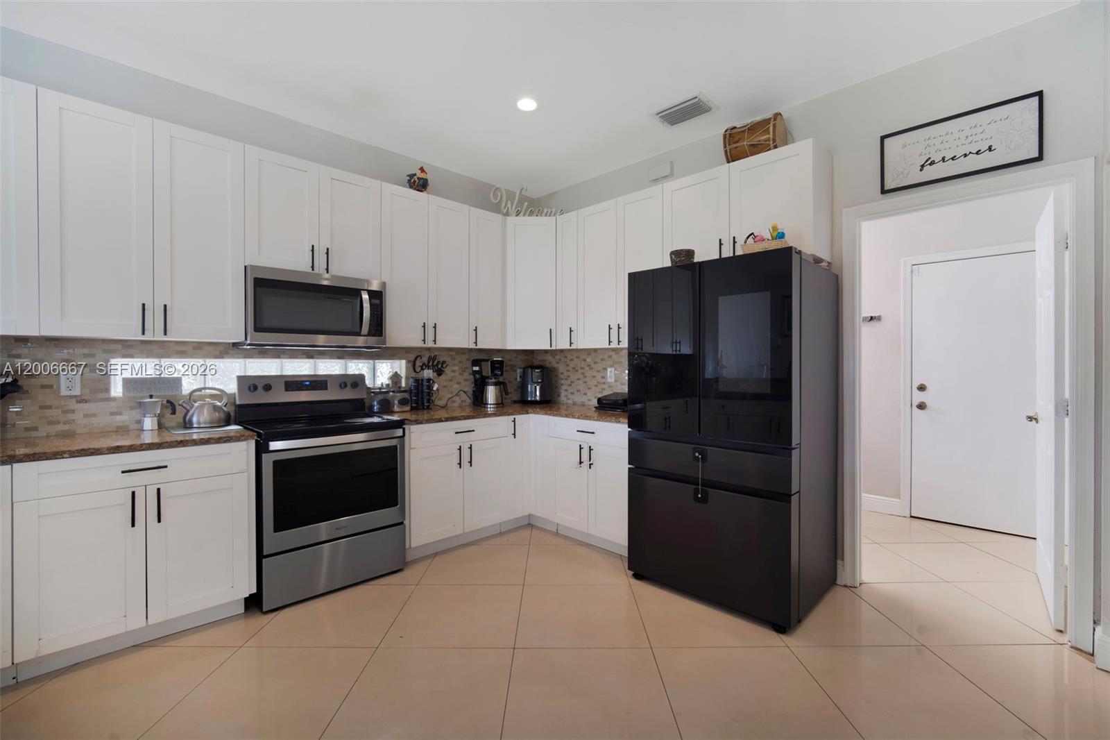1225 Rosegate Blvd, Riviera Beach FL 33404