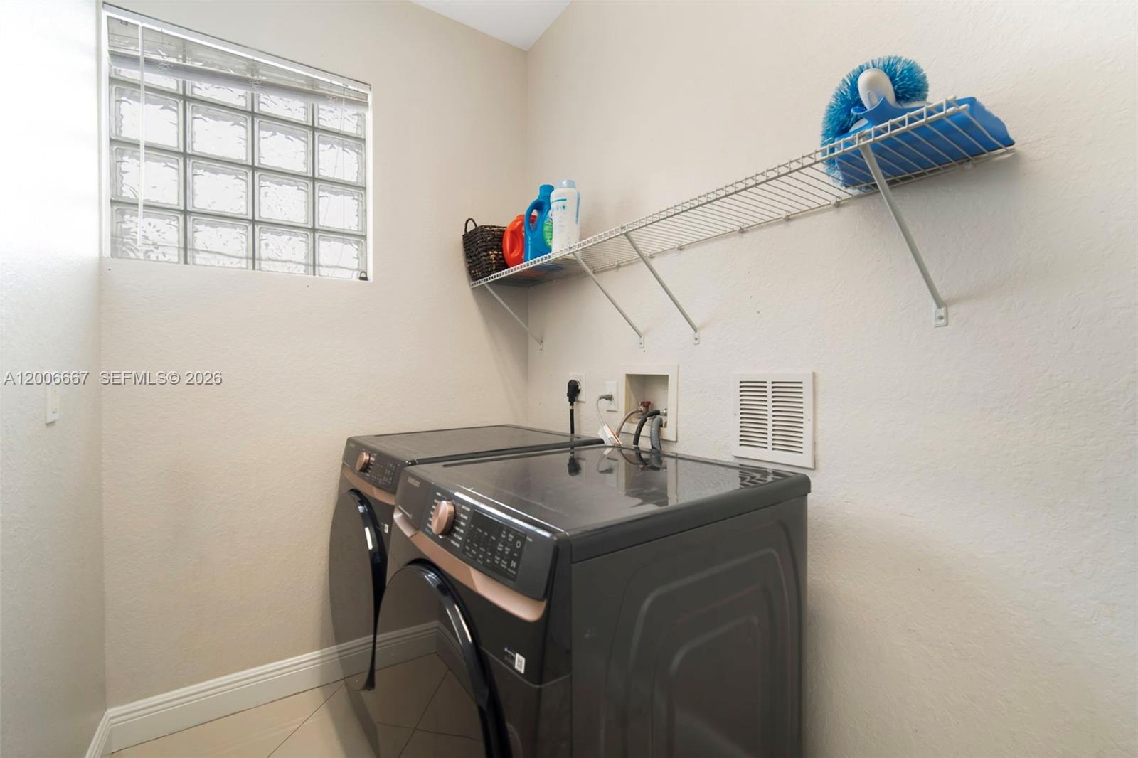 1225 Rosegate Blvd, Riviera Beach FL 33404