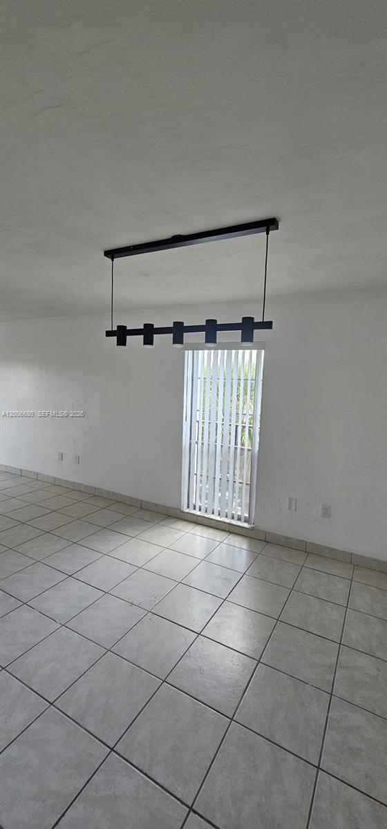 6884 N Kendall Dr #C404, Pinecrest FL 33156