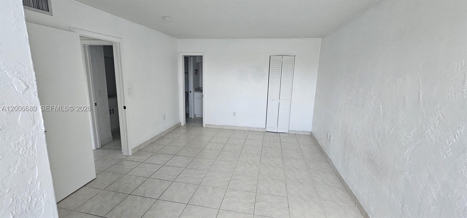 6884 N Kendall Dr #C404, Pinecrest FL 33156