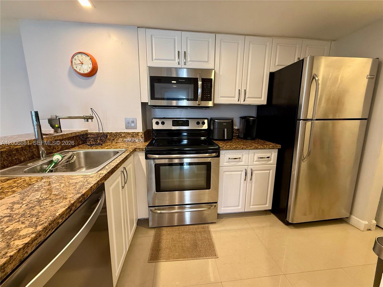 770 Claughton Island Dr #1003, Miami FL 33131
