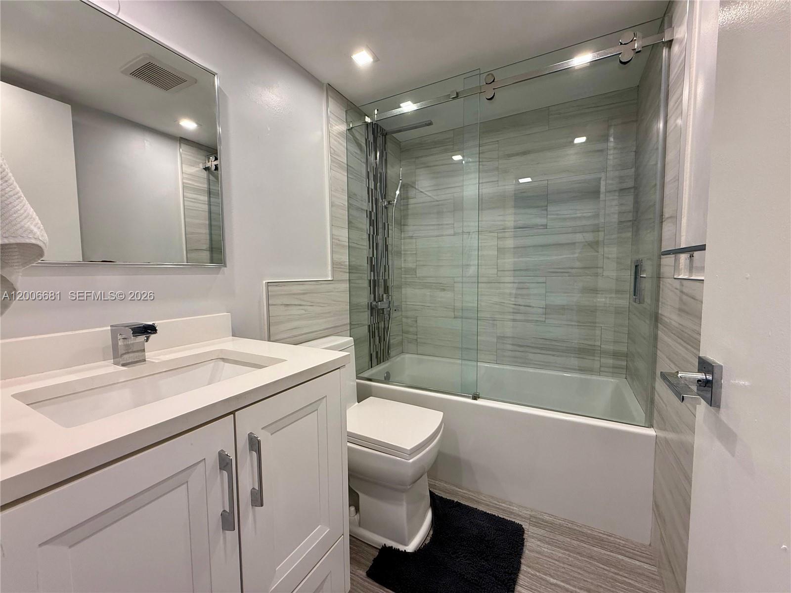 770 Claughton Island Dr #1003, Miami FL 33131