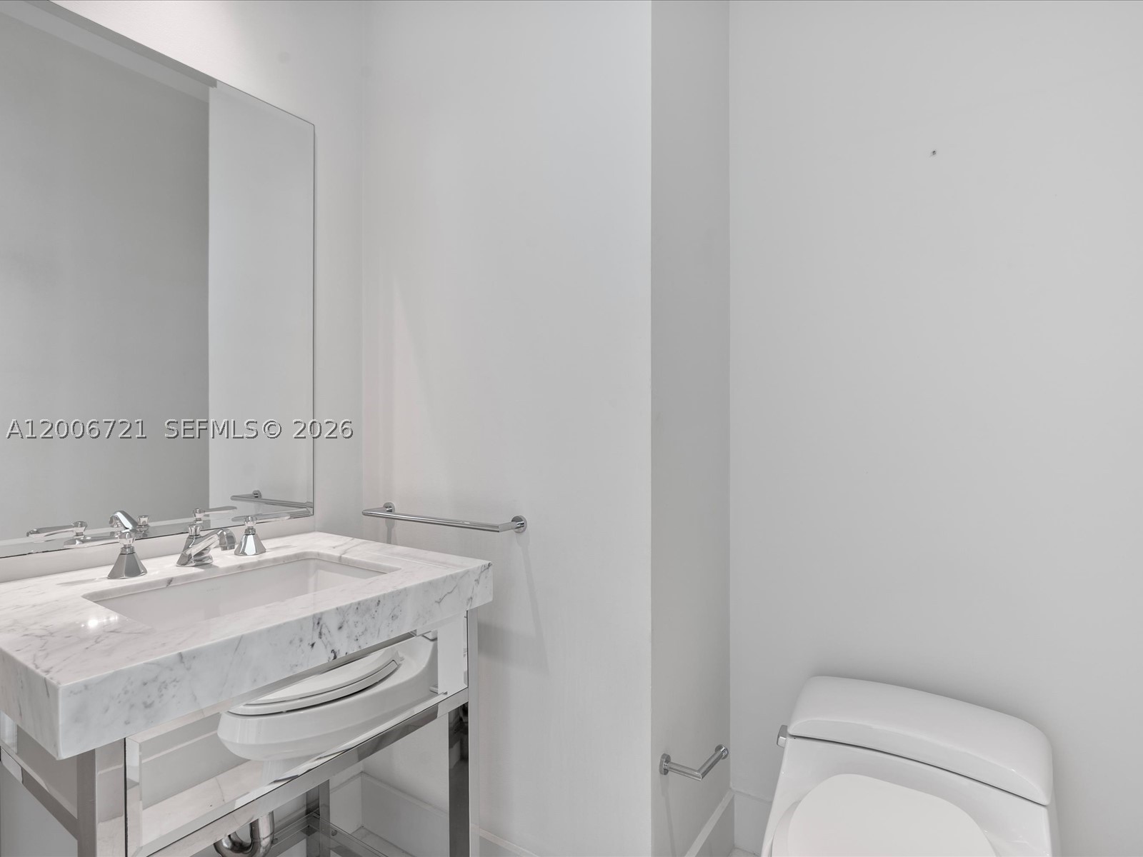 17475 Collins Ave #2302, Sunny Isles Beach FL 33160