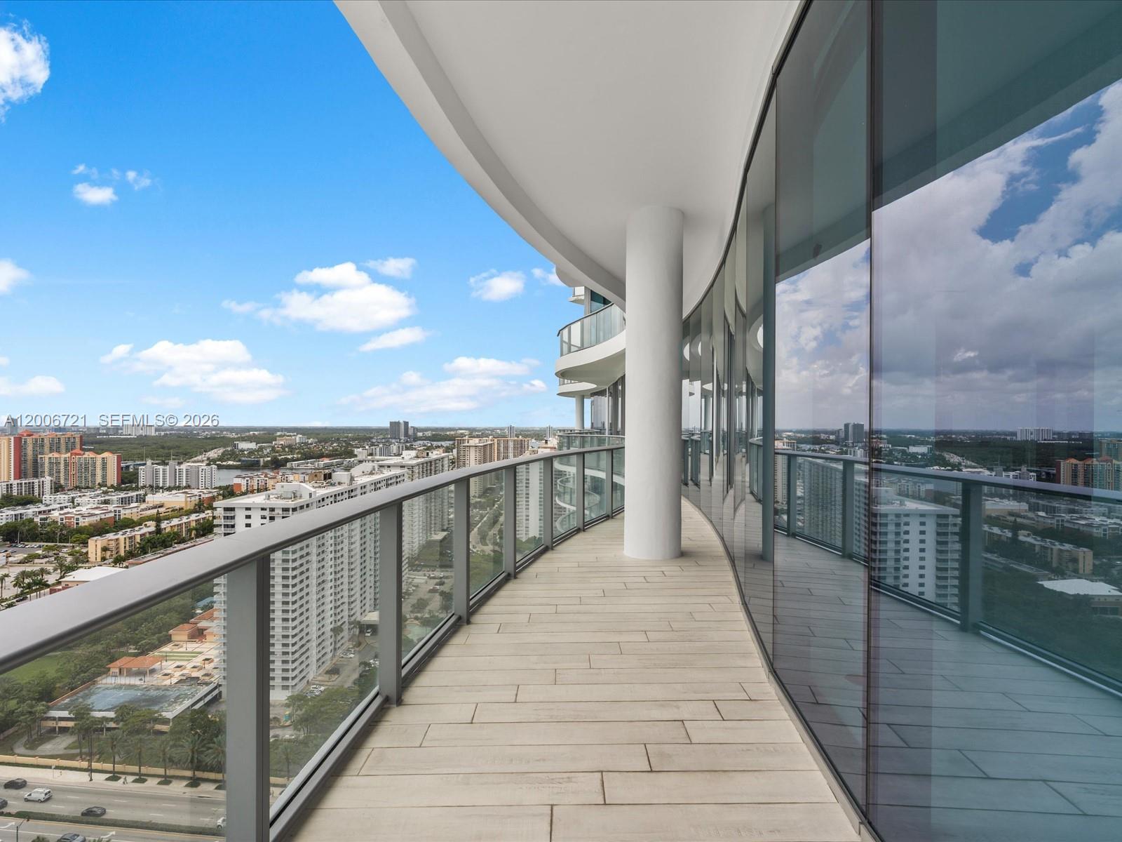 17475 Collins Ave #2302, Sunny Isles Beach FL 33160