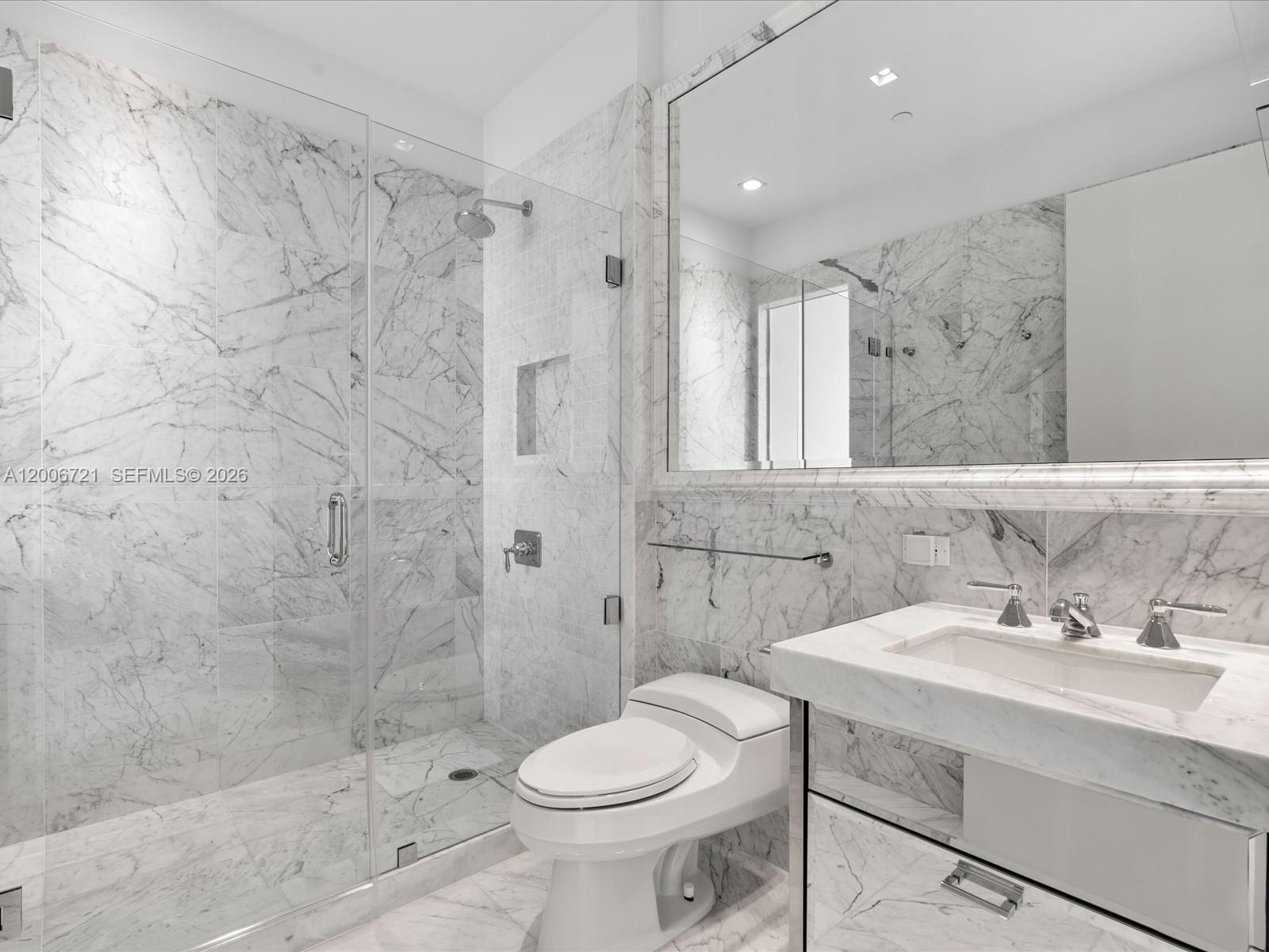 17475 Collins Ave #2302, Sunny Isles Beach FL 33160