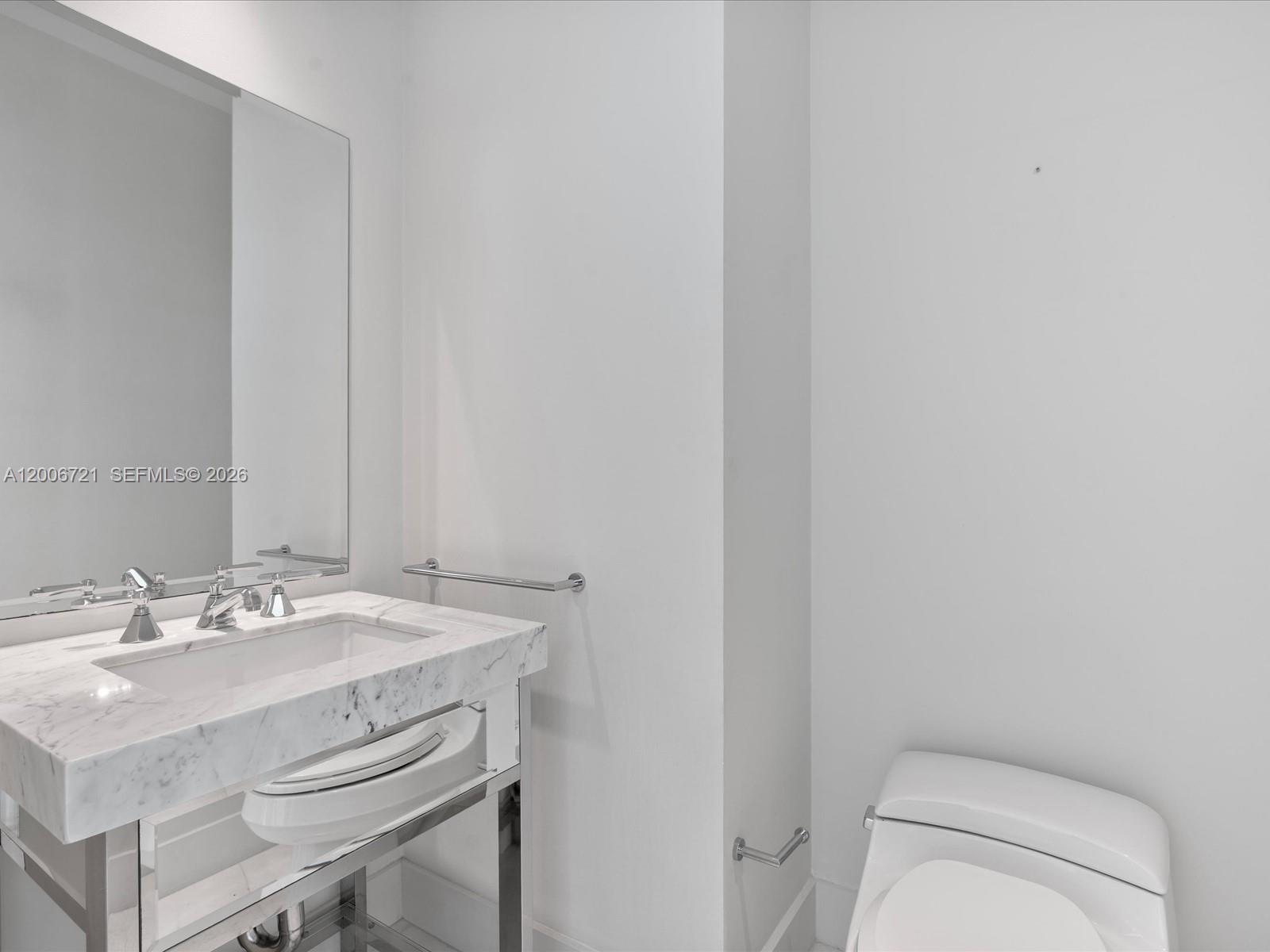 17475 Collins Ave #2302, Sunny Isles Beach FL 33160