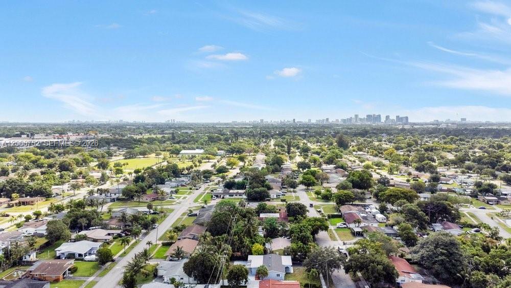 3841 NW 7th Pl, Lauderhill FL 33311