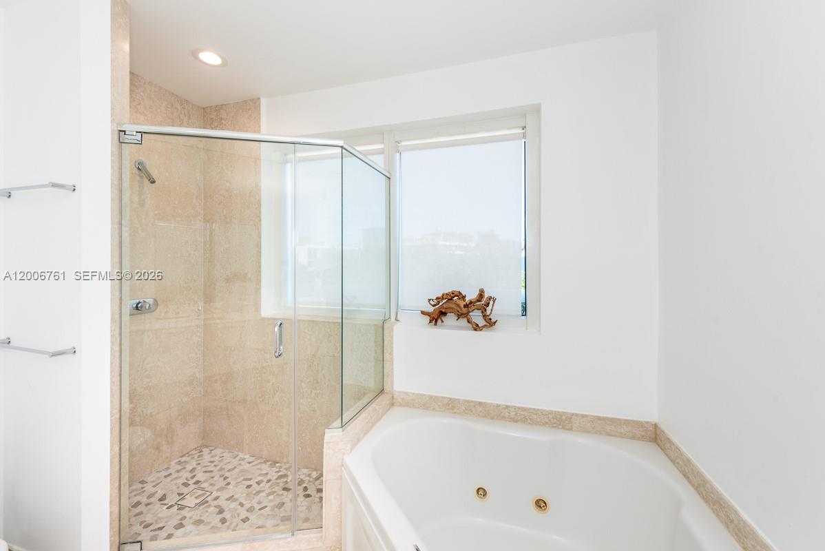 400 Alton Rd #TH-1A, Miami Beach FL 33139