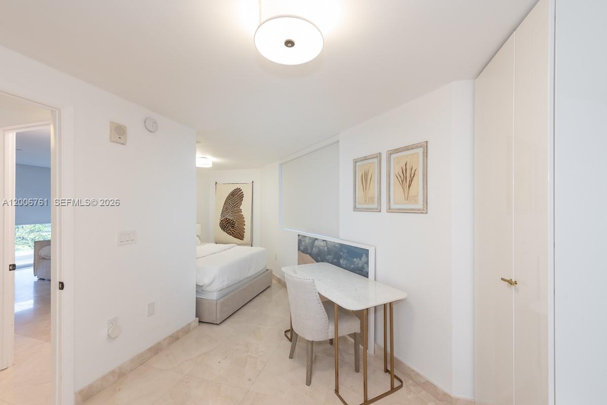 400 Alton Rd #TH-1A, Miami Beach FL 33139