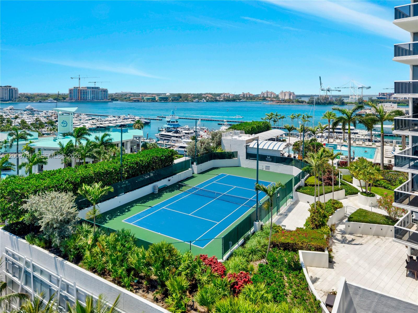 400 Alton Rd #TH-1A, Miami Beach FL 33139