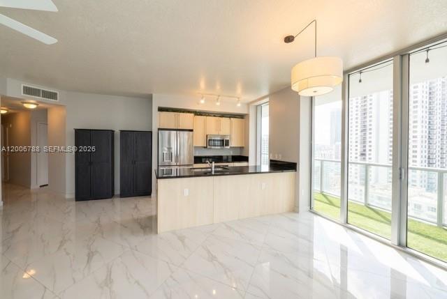 1111 SW 1st Ave #2420-N, Miami FL 33130