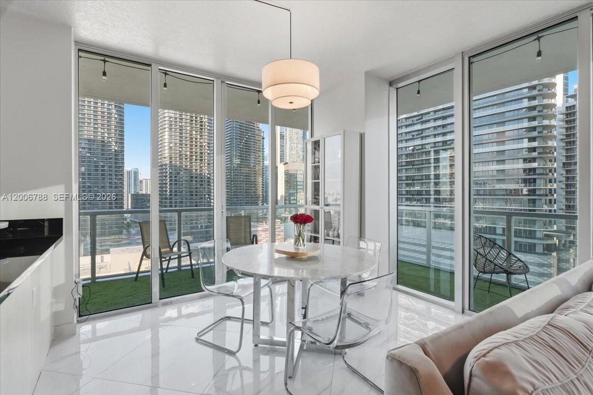 1111 SW 1st Ave #2420-N, Miami FL 33130
