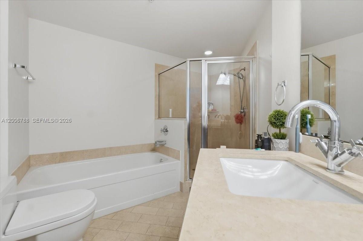1111 SW 1st Ave #2420-N, Miami FL 33130