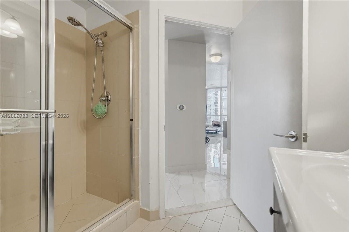 1111 SW 1st Ave #2420-N, Miami FL 33130