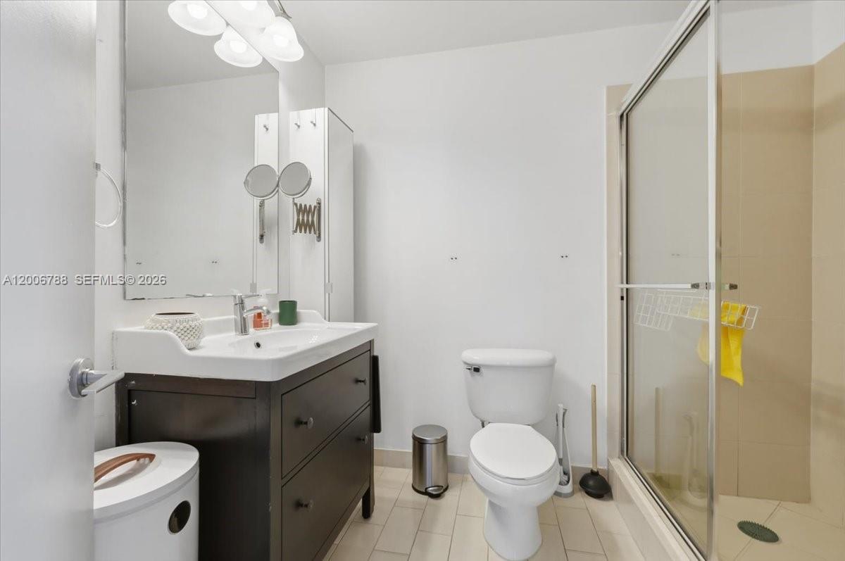 1111 SW 1st Ave #2420-N, Miami FL 33130