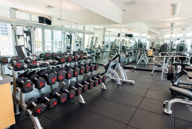 1111 SW 1st Ave #2420-N, Miami FL 33130