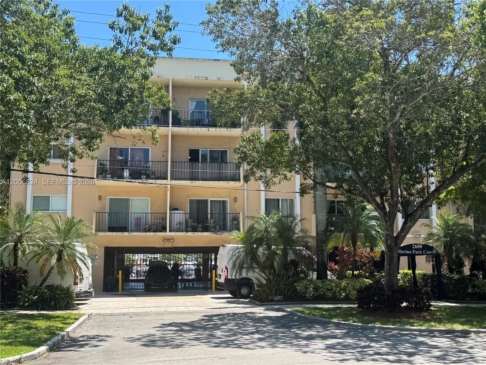 2600 NE 135th St #3F-A, North Miami FL 33181