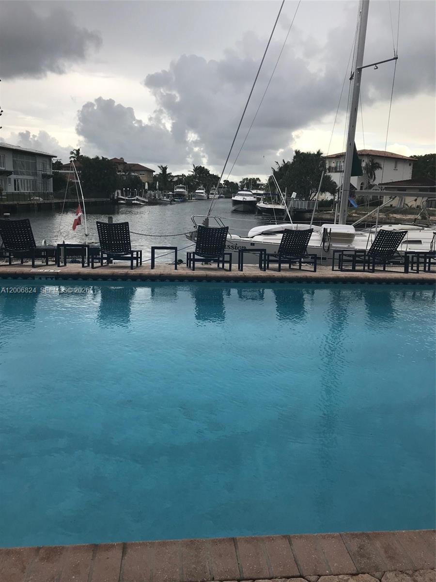 2600 NE 135th St #3F-A, North Miami FL 33181
