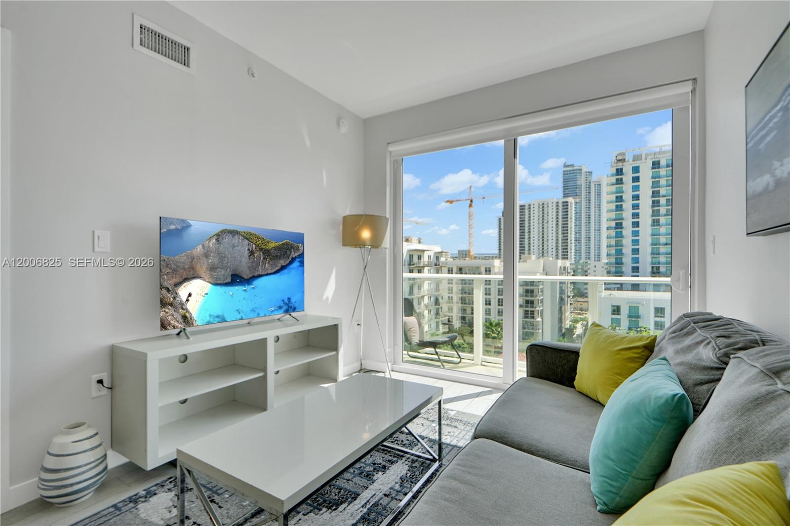 321 NE 26th St #816, Miami FL 33137