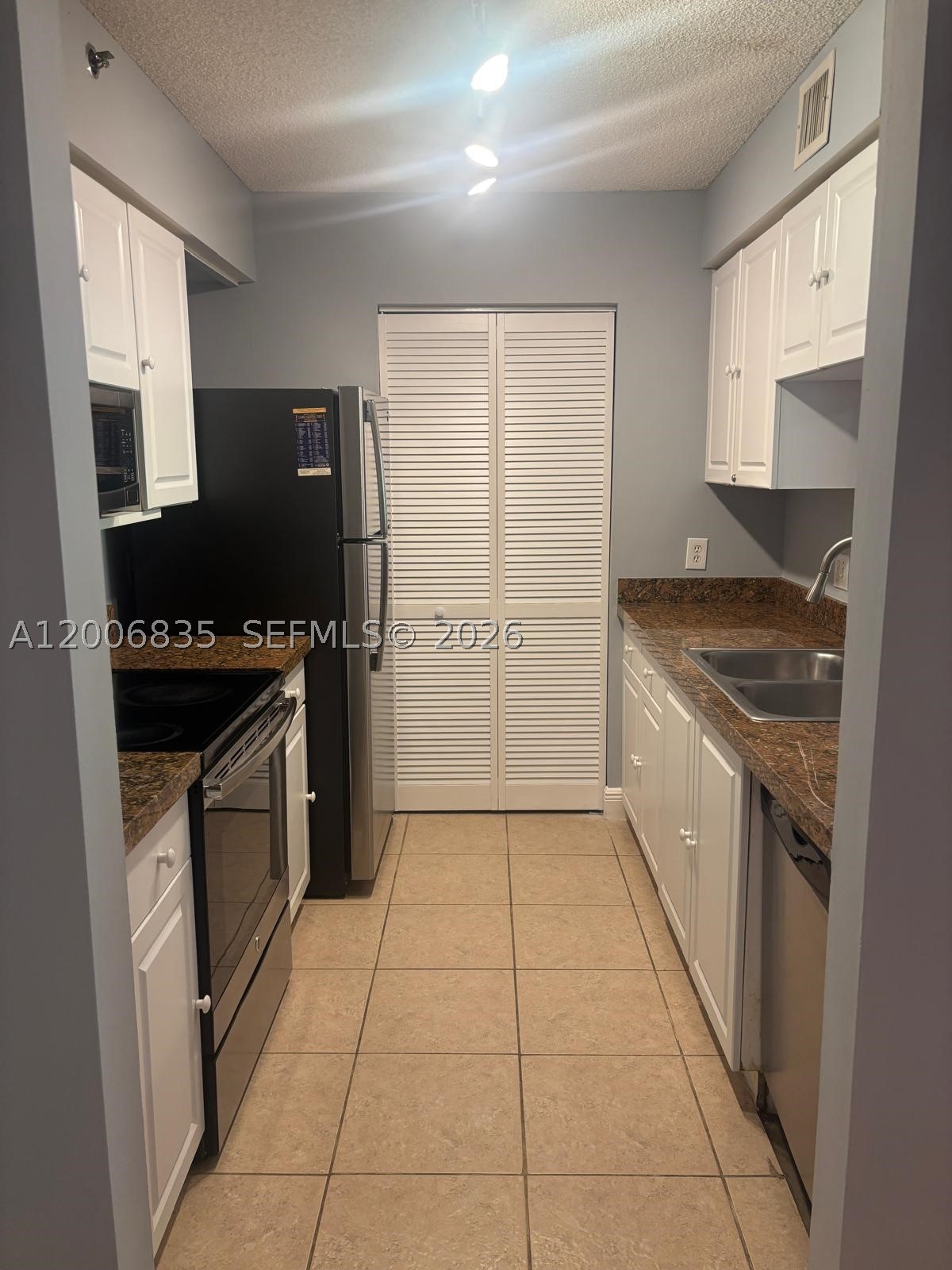 19555 E Country Club Dr #8303, Aventura FL 33180