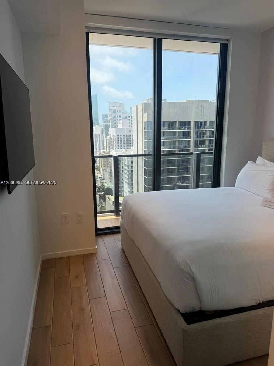 398 NE 5th St #2515, Miami FL 33132